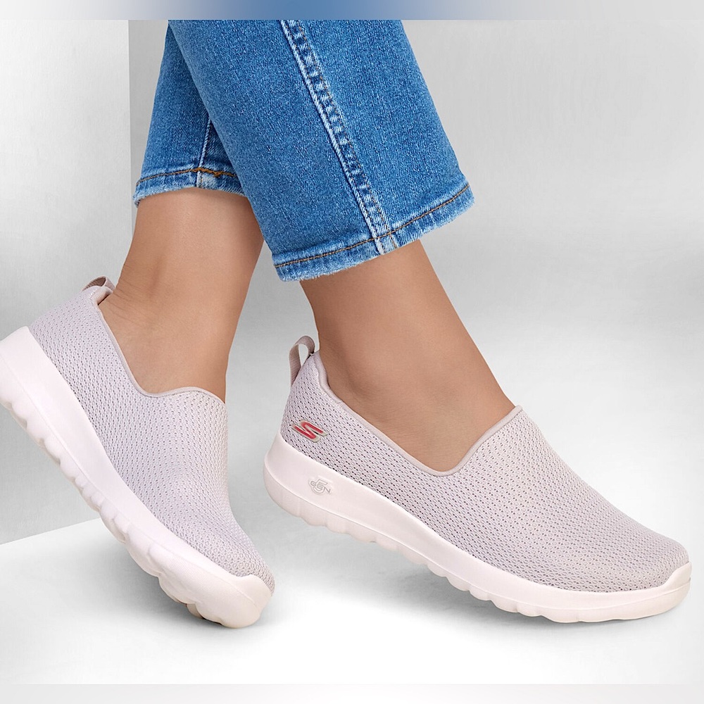 😎 NWT New Skechers Light Gray Go Walk Joy Aurora Sneakers Memory Foam 5.5W Wide